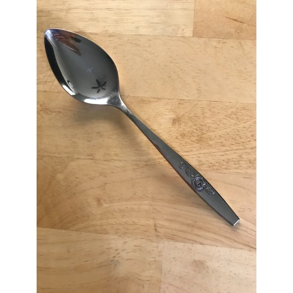 Oneida OUR ROSE Stainless‎ Forever Rose SSS Scientific Flatware Serving Spoon